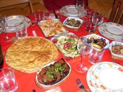 tavola imbandita